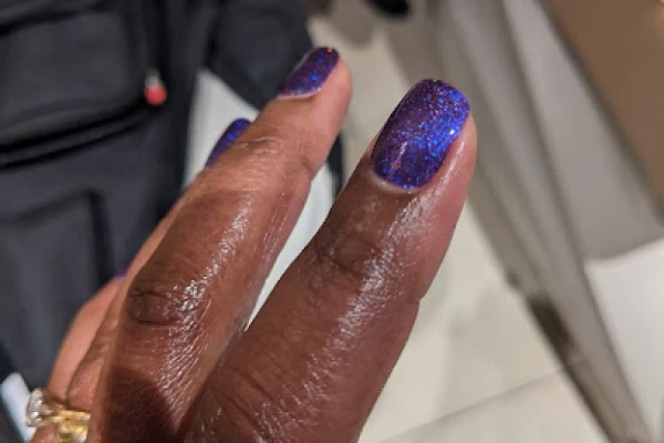 Candle Nail Bar