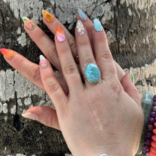 Elegant Nails On Wells