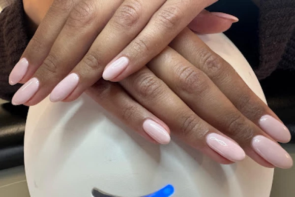 Linzy Nails & Spa