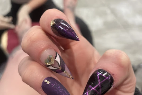 LUX Nails & Lashes
