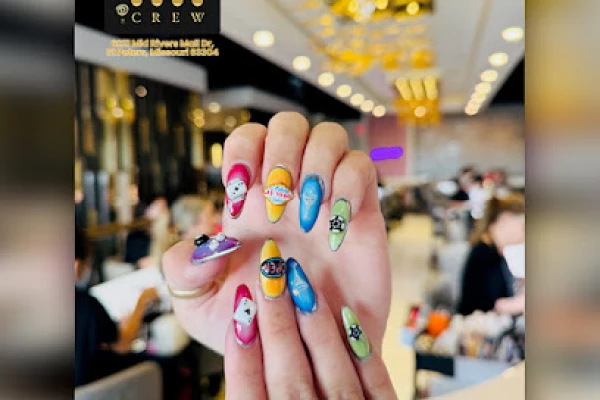 Nail Crew Lounge