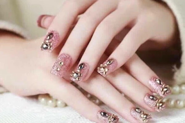 Royal Nail & Waxing