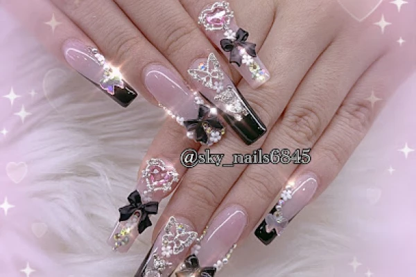Sky Nails Chicago